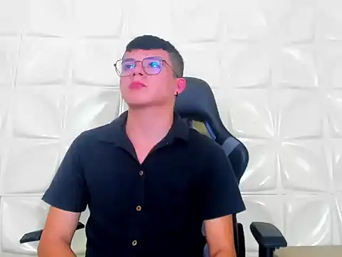 Вебкам-шоу carlos_vegaa