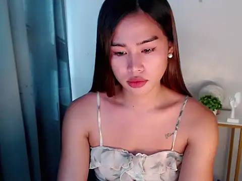 Princessaprilxxx Adlı Modelin Canlı XXX Sohbeti