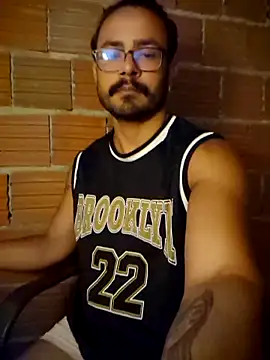 moreno18rn webcam show