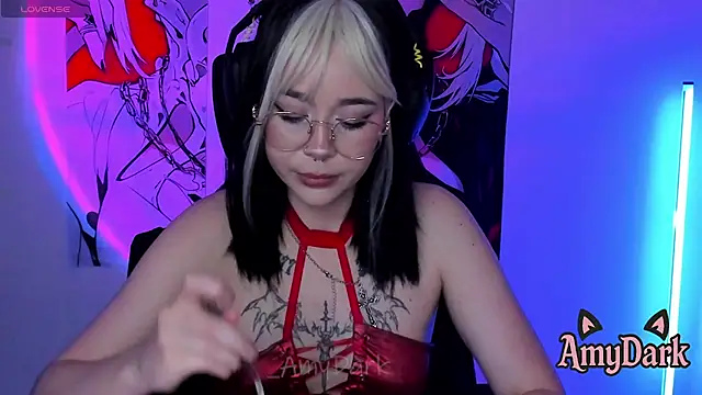 _AmyDark Live XXX-chat