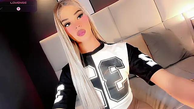 Вебкам-шоу Kornylovee