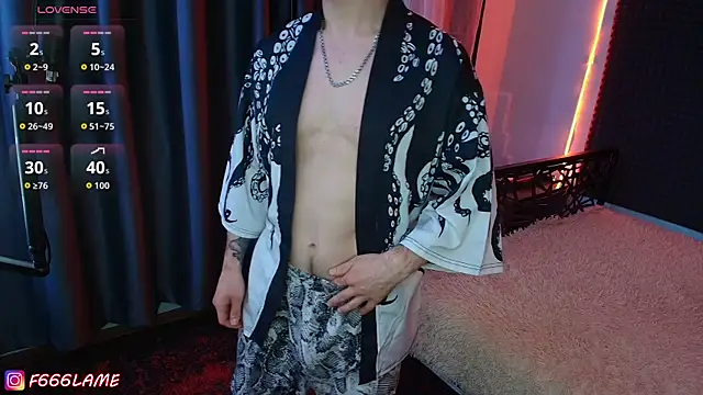 F666LAME 现场XXX聊天