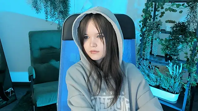 Elainebeness Chat XXX in diretta