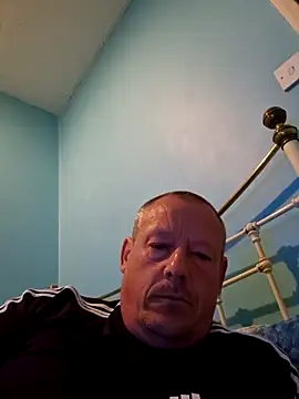 Show modela Tyson120 na web-kameri