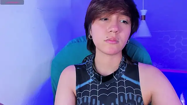 Tsuki_Maru élő XXX-chatje