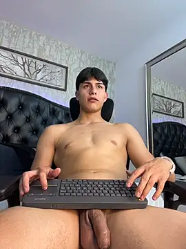 Lander_Cruz 即時 XXX 聊天