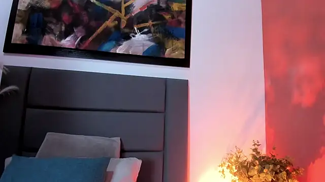 Chatroom XXX en direct de GahiaBelucci