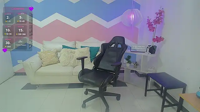 Cristal_War Live XXX Chat