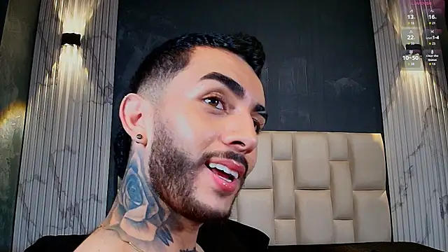 Pertunjukan Kamera Web Marcelo_ruiz_