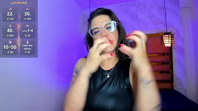 Chat XXX ao vivo de Luciifeer_