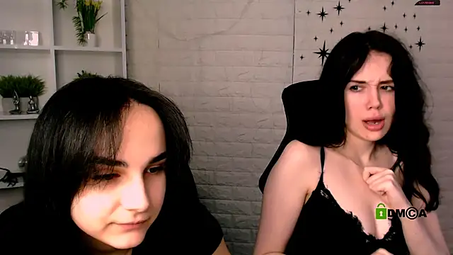 Show modela riley_sanders na web-kameri