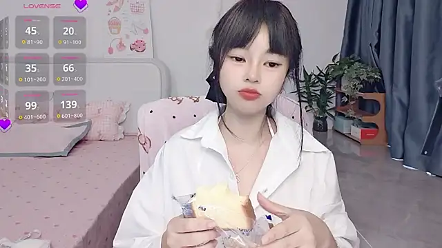 9aunatiis লাইভ XXX চ্যাট