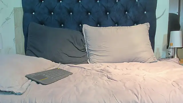 asher_lux Pertunjukan Webcam