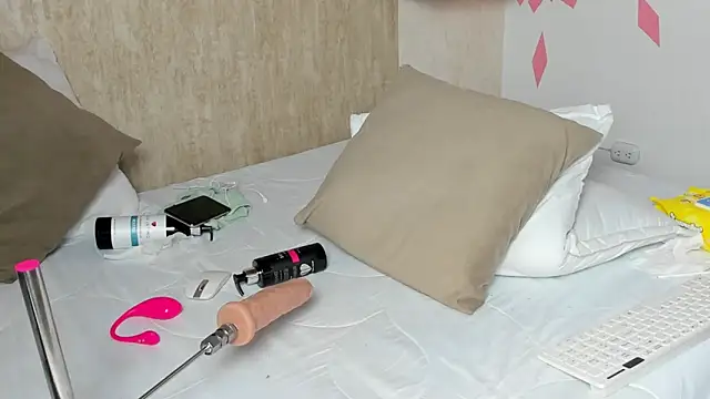 miiaa_m1 Chat XXX live