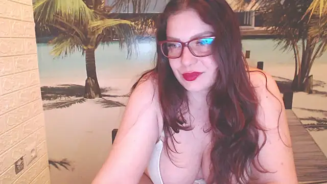 Queen__Natasha লাইভ XXX চ্যাট