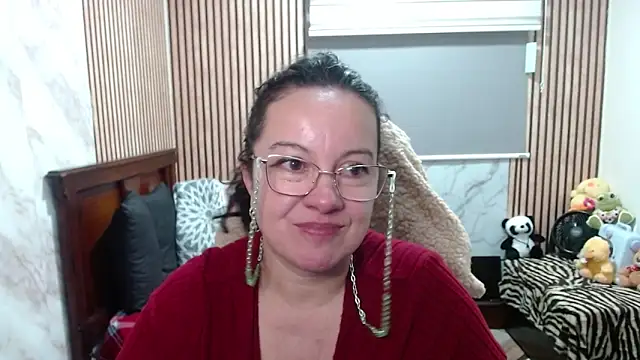 Chat +18 de Sonialorens_ ao vivo