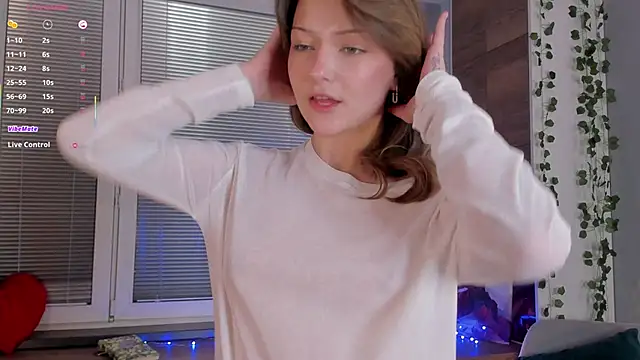 OssieCrews' Live XXX Chat