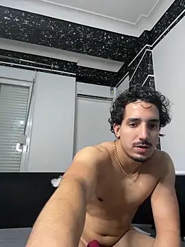 fuck___boyy: онлайн-секс-чат