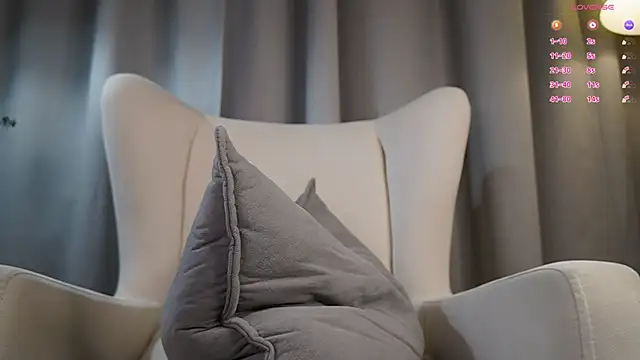 DianeHonnette Chat XXX in diretta