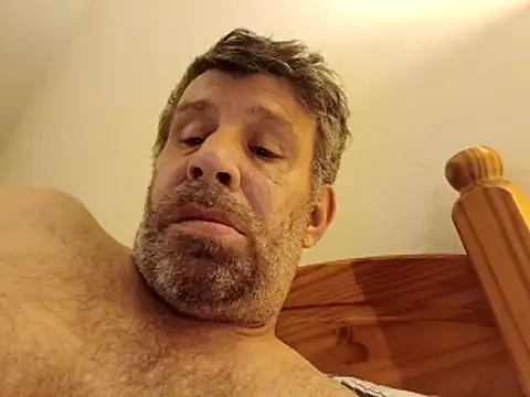 Show modela stud2512 na web-kameri