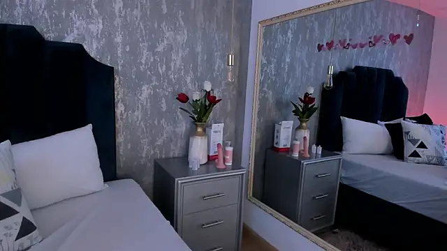 Ivi_jones_ Chat XXX live