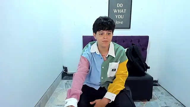 Iansayd333 webkamerás műsora