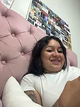 دردشة Pretty_Isadora الجنسية المباشرة