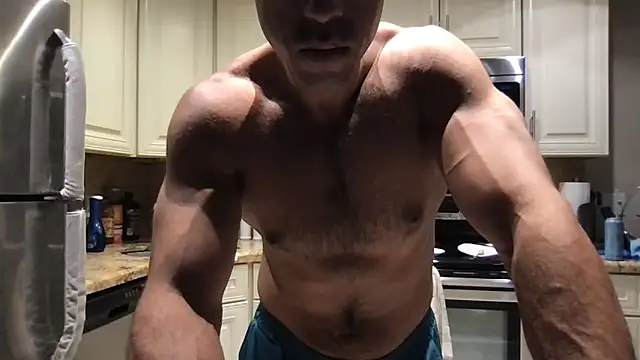 BigGuyMuscle webkamerás műsora