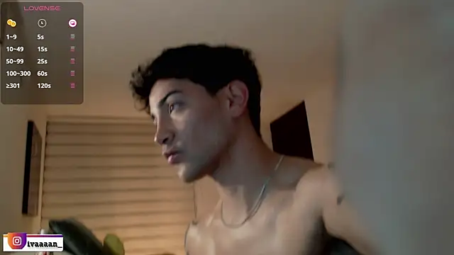 ivaaaan_'s Live XXX Chat