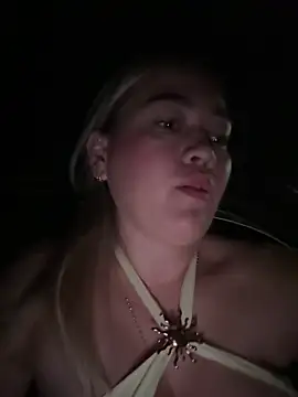 DanielavegaxのライブXXXチャット