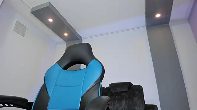 Emily_bruss Chat XXX in diretta