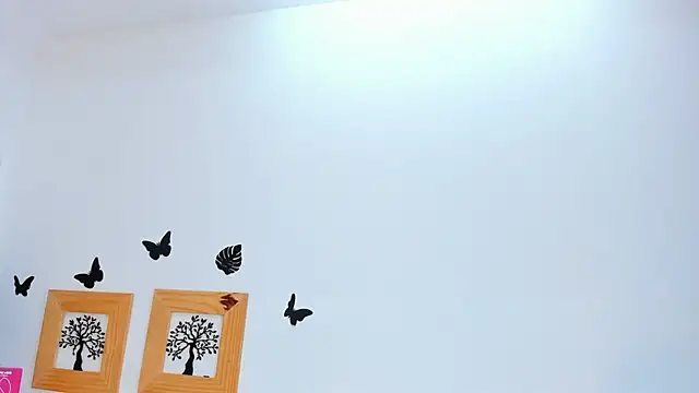 Britanymooree 现场XXX聊天