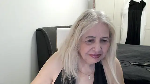 دردشة SusiLifeXXX الجنسية المباشرة