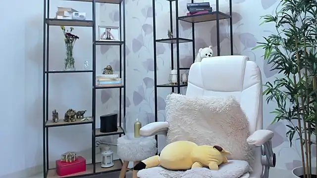 Smileyelyourgf Chat XXX live