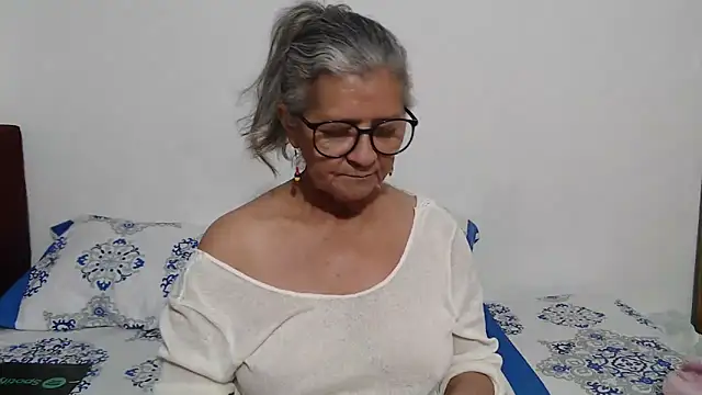 Chat XXX en directo de candy_mature_