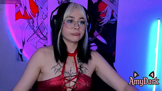 _AmyDark: онлайн-секс-чат