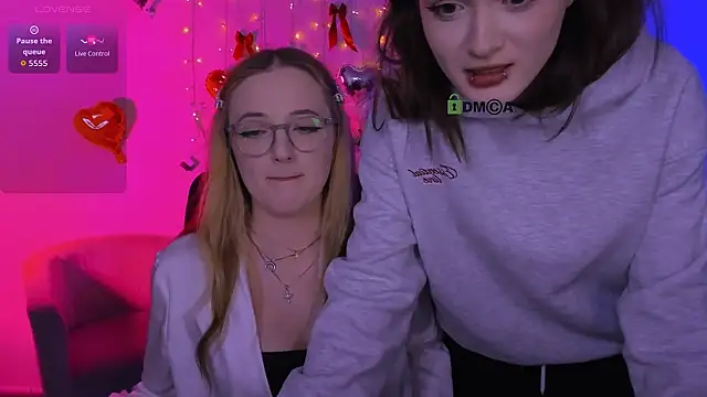 luna_berryy élő XXX-chatje