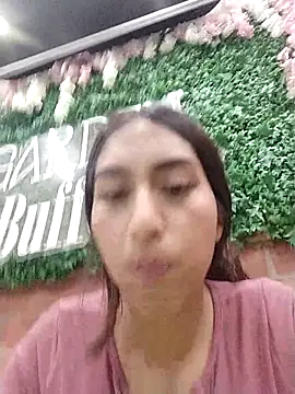 Sexy_sara_outdoorss ওয়েবক্যাম শো