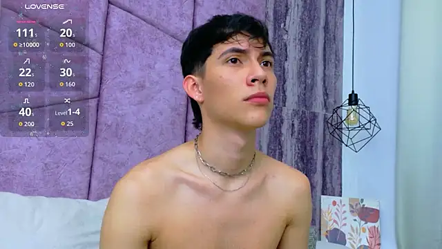 AronTawers live XXX chat