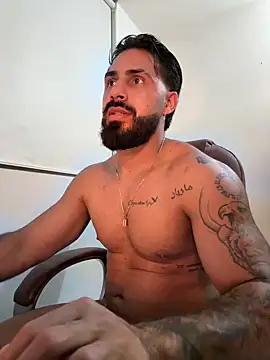 Ryan_Black3 Adlı Modelin Canlı XXX Sohbeti