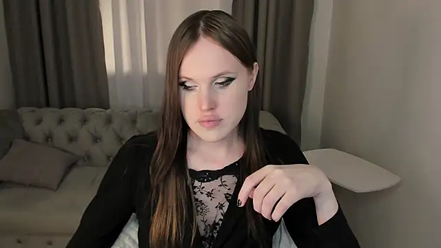 EffieMinki 在線直播表演