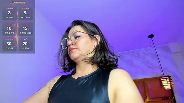 แชท XXX สดของ Luciifeer_