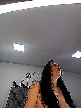 Shantey_Laurent Live XXX-chat