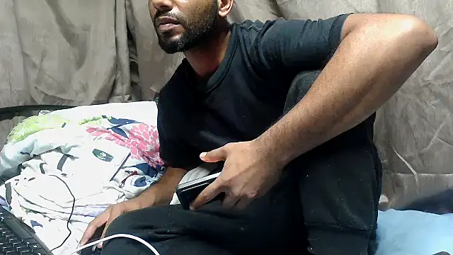 Camodick Adlı Modelin Canlı XXX Sohbeti