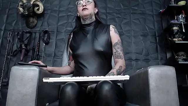 Agata_Darkness 网络视讯表演