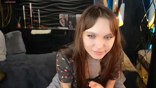 ChloeSunny élő XXX-chatje