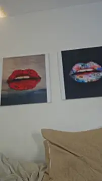 Chatroom XXX en direct de Monika-Ruiz