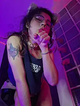 Sweet-SharoKitty Show Webcam