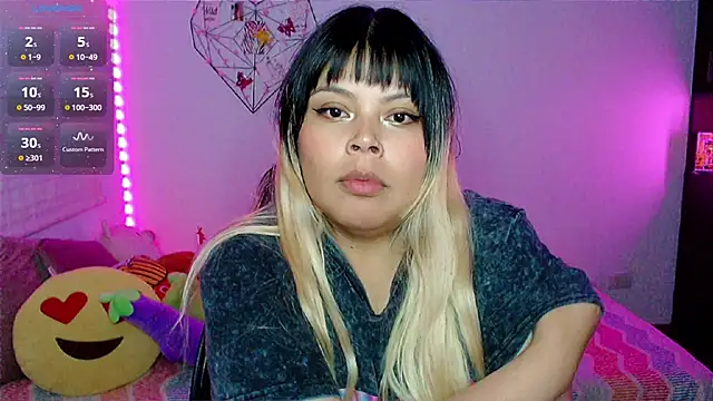 EllieMoonX 现场XXX聊天