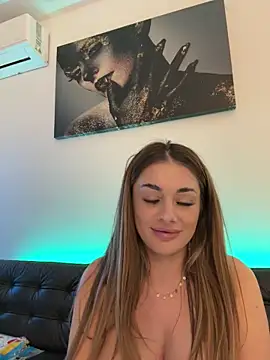 IsabellaEtthan's Live XXX Chat